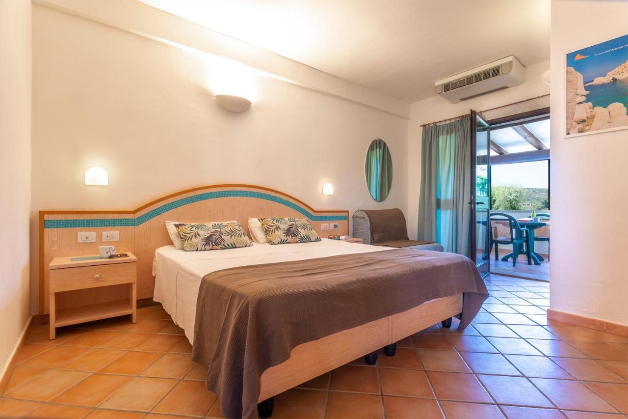 Centro Vacanze Isuledda Cannigione Exterior photo
